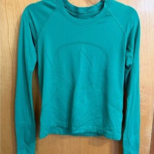 lululemon athletica Long Sleeve Crew Neck Top